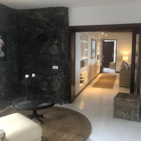 Finca Paraiso - Finest With Incredible Views Over Puerto Del Carmen 卡门港
