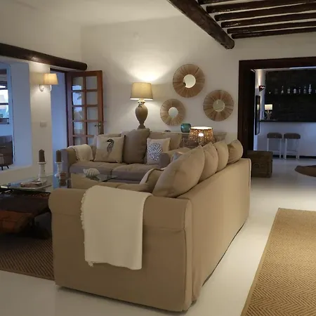 Finca Paraiso - Finest With Incredible Views Over Puerto Del Carmen 别墅
