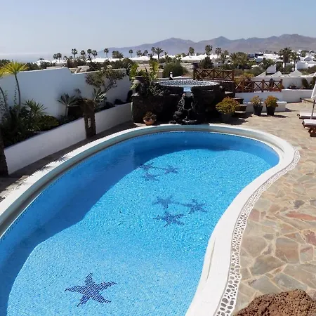 Finca Paraiso - Finest With Incredible Views Over Puerto Del Carmen 卡门港
